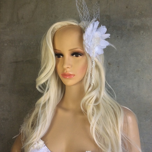 🌸 FLOWER FASCINATOR PINUP BRIDE BOHO WEDDING CLIP FLORAL HAIR PIECE WHITE BOHO - Picture 5 of 7